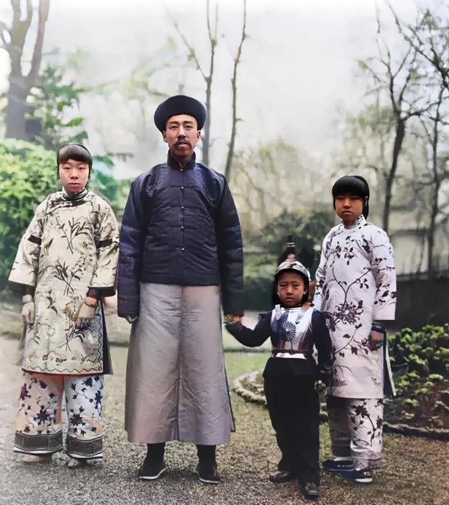 这才是清朝官员孙宝琦真实的样貌，都看看吧！这可不是演员扮演的，而是货真价实的真品