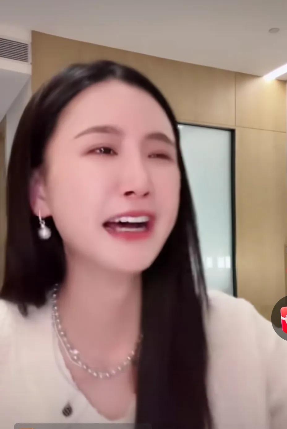 无聊的楚玲是不是把儿子带偏了？
       楚玲为了获取流量，经常拿儿子说事，