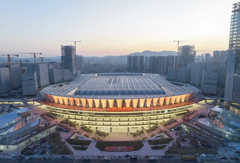 继“何反应堆”后，院士亲自设计耗资200亿的“”亚洲第一大火车站——广州白云站”