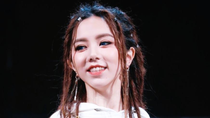 邓紫棋新歌《星落海》首发！歌词藏暗恋细节，MV 取景冰岛获赞​