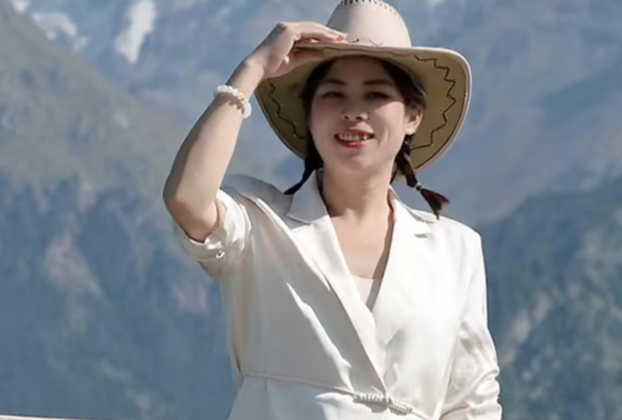 姚家妞妞气愤地追问，“你家的蛋下在几号，或者下到哪个窝，不敢说吧。”
“你们敢说