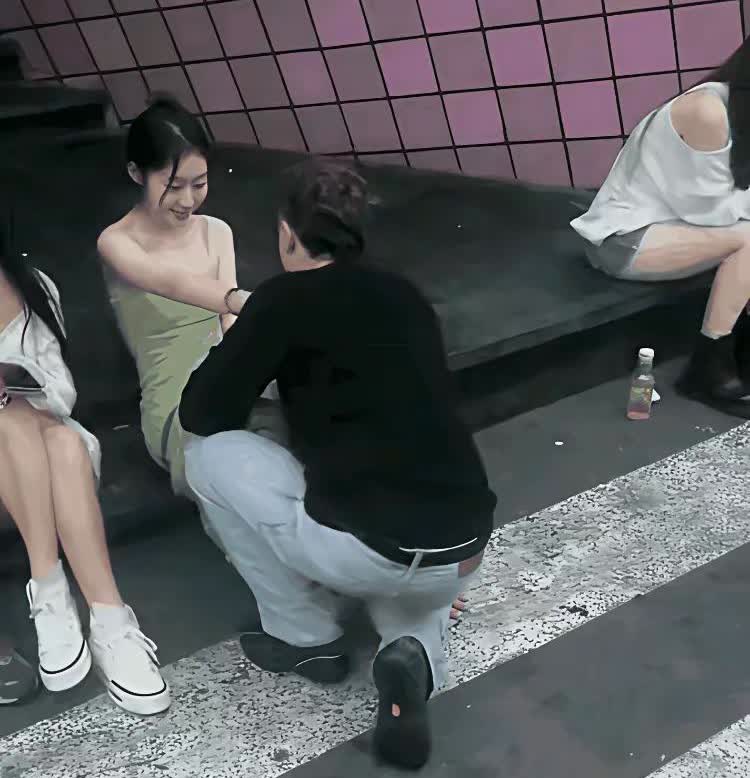 这美国人不觉得羞耻吗