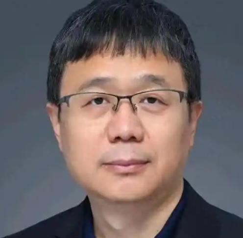 “连美国研究了 20 年都没成功，你凭什么行？黄海舰队被美军电子战机压制得毫无还