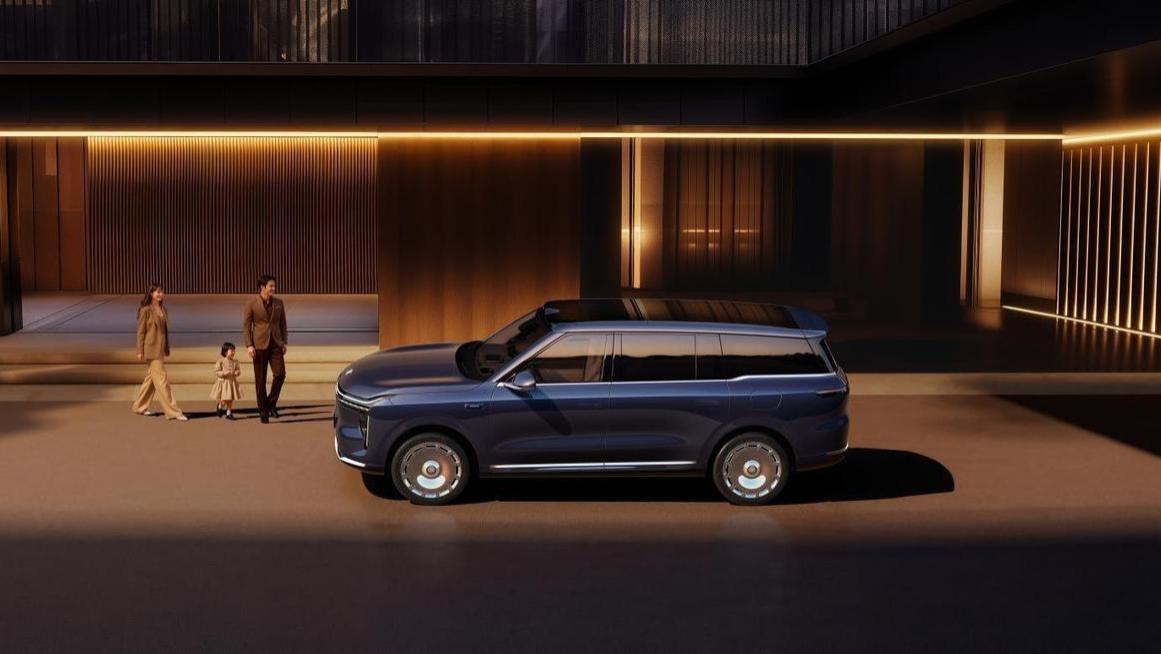 2025广州车展，9系旗舰，6系爆品，都在智己！