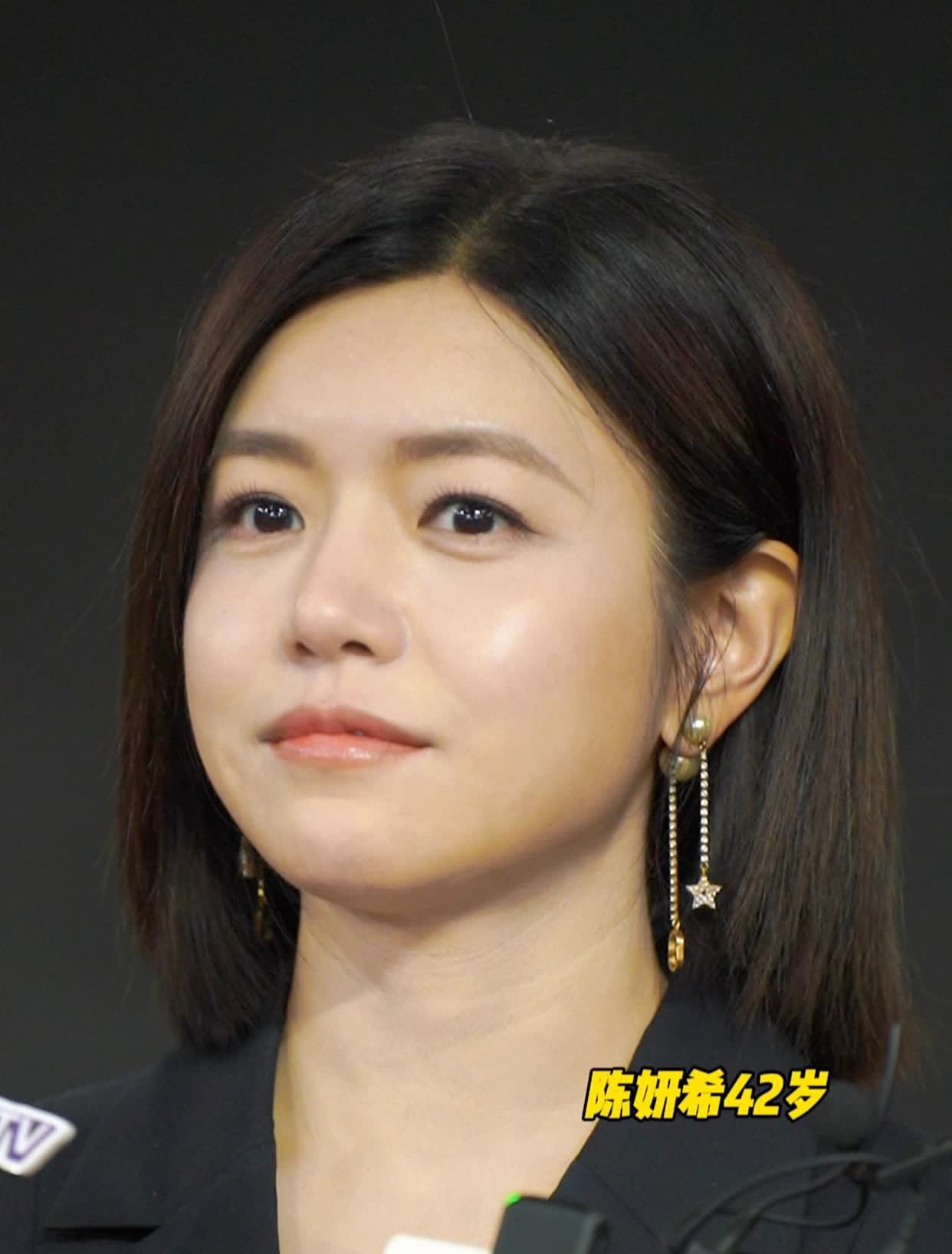 陈晓和陈妍希离婚，没让陈妍希占到多少好处，房子能卖的都卖掉了，经过一番操作都把钱