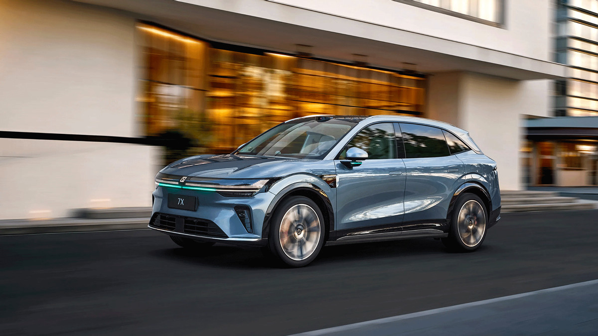 家用纯电SUV选购指南：极氪7X与岚图知音