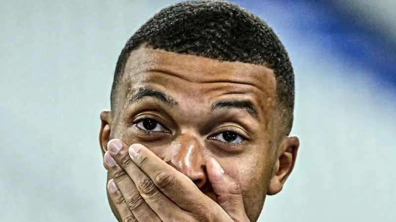 恩里克透露他对这位姆巴佩的表现“不是很满意”