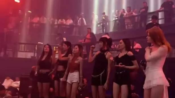 《九级罪猎》高清免费在线观看_九级罪猎电影完整版_AKB影院