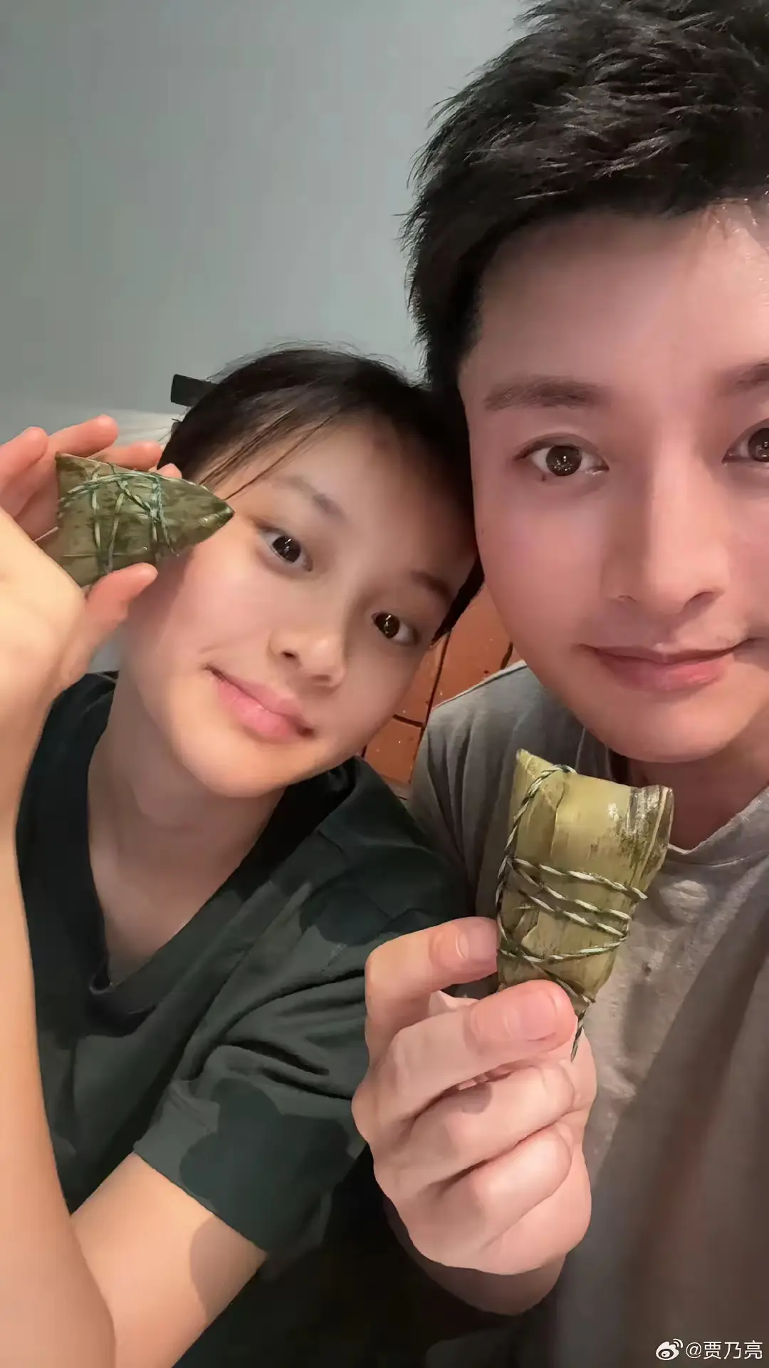和贾乃亮在一起的甜馨才是个好孩子

