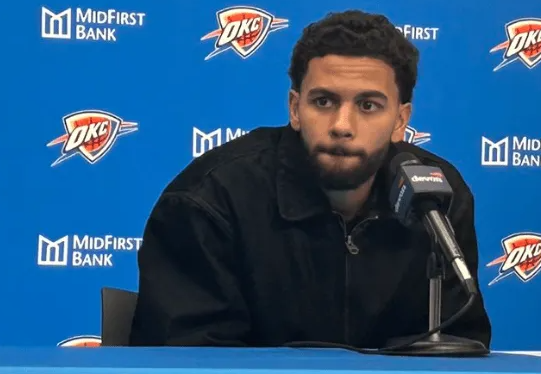 NBA常规赛，雷霆以113-99战胜国王。
本场比赛，雷霆球员阿杰伊-米切尔投篮