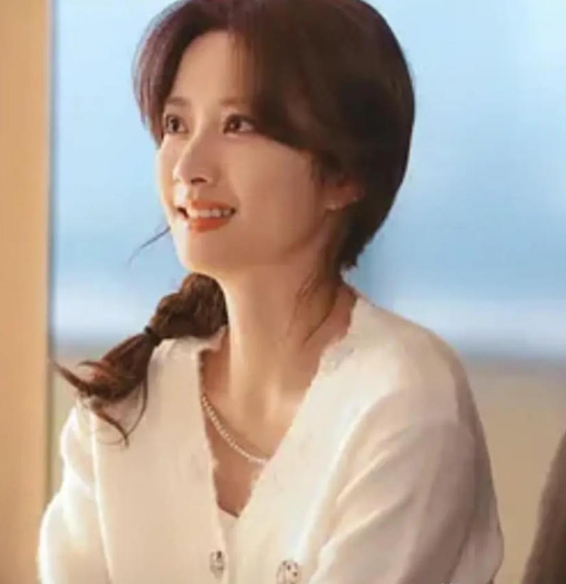 电视剧《四喜》硬是把人家的原著给毁了，尤其是屡屡狗血、屡屡三观不正。

大姐知夏