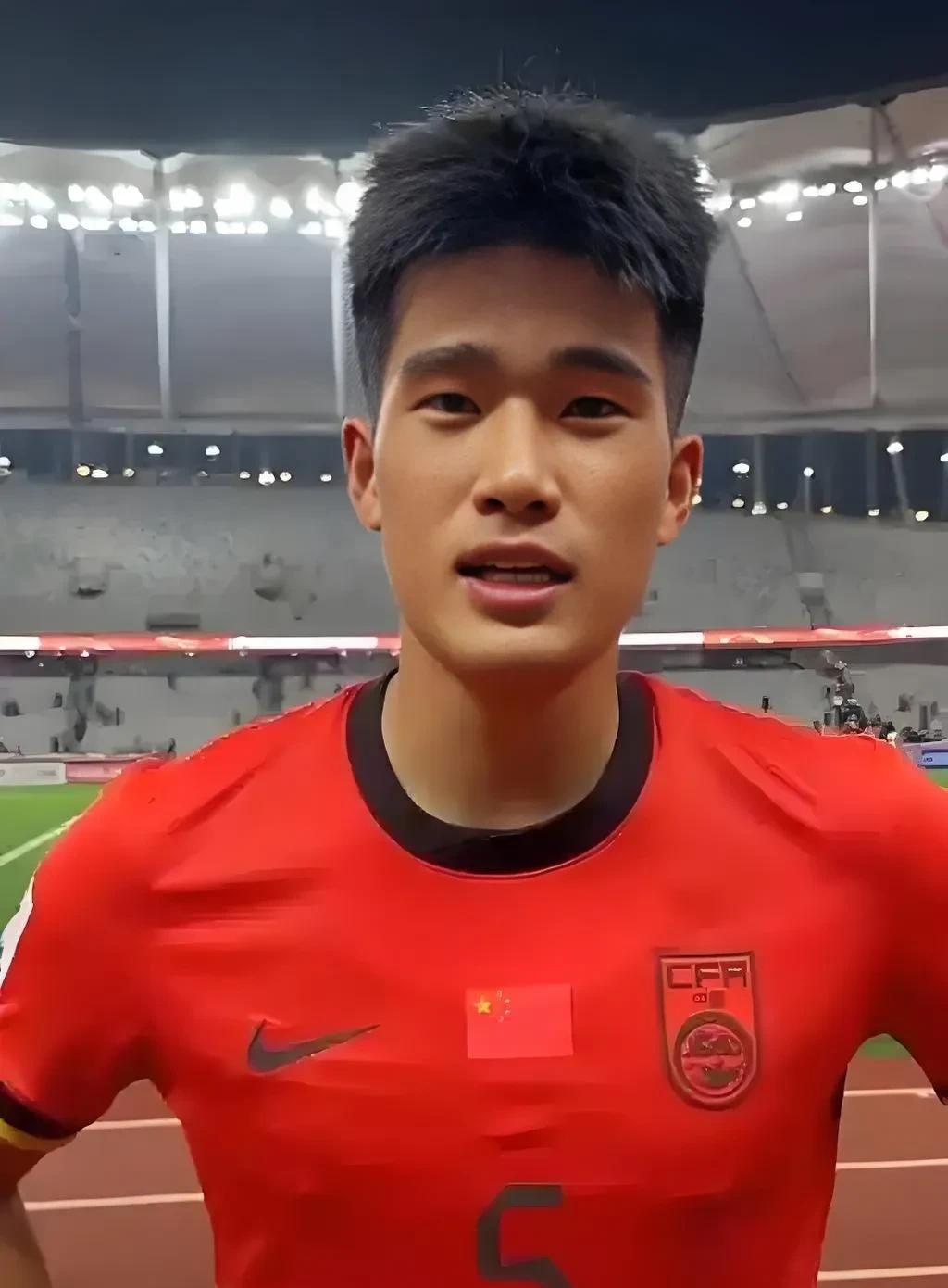 中国U20新星彭啸连续两场梅开二度！



这名年轻球员的出色表现令人叹为观止！