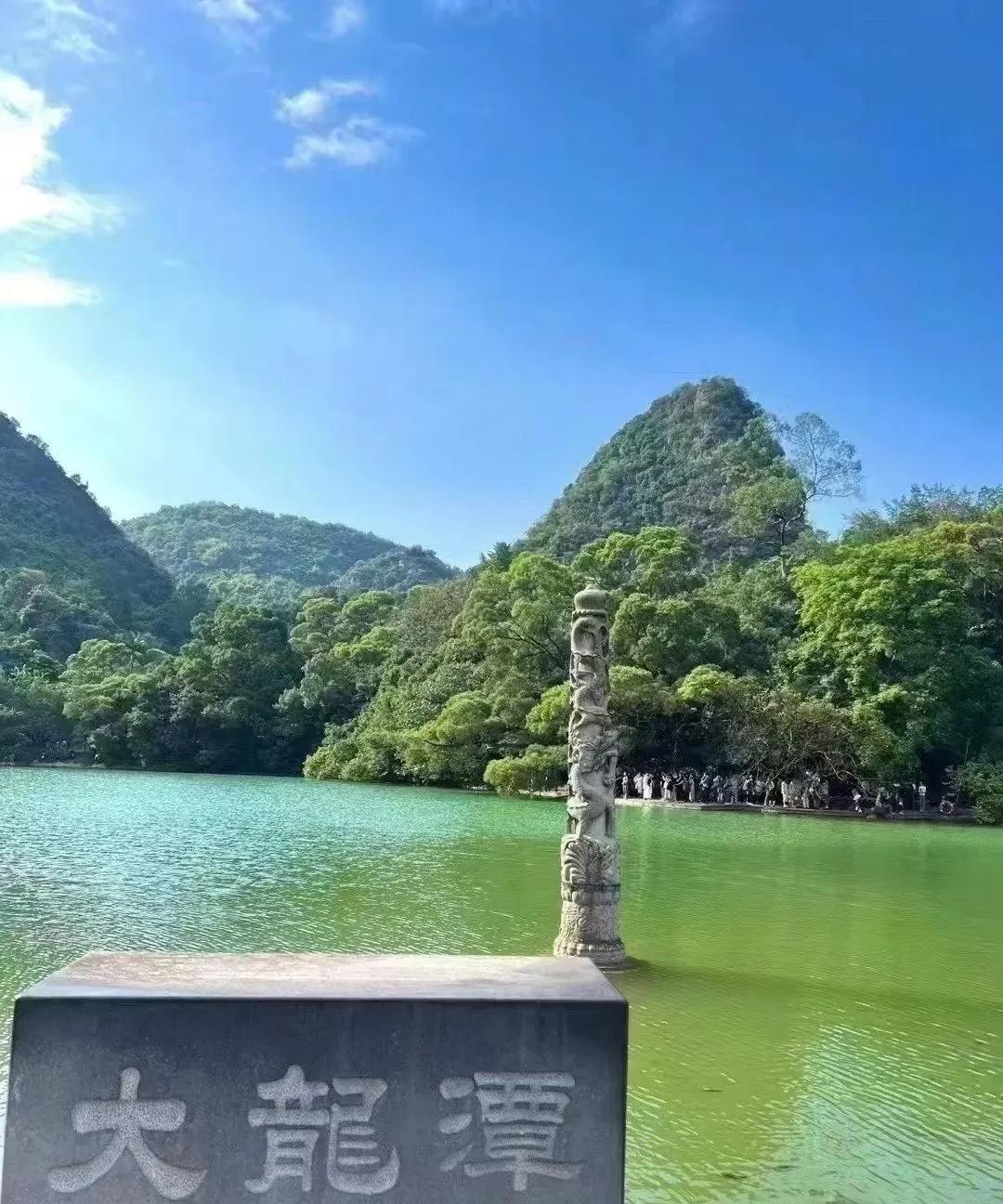 姐妹们！
我发现一个真相：咱们广西人何必远行？身边的美景简直是个被低估的宝藏！