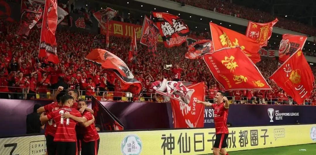 蓉城在亚冠的表现，看着一点也不像中国球队，无论是国足还是中超的俱乐部，蓉城赢球有
