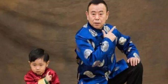 2012年，身价10亿的总裁石磊，送了一辆3000万的法拉利来追求潘长江之女潘阳