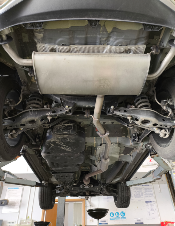 国产车底盘爱生锈？用事实说话
平时经常会在网上看到键盘侠说国产车容易生锈，我想问