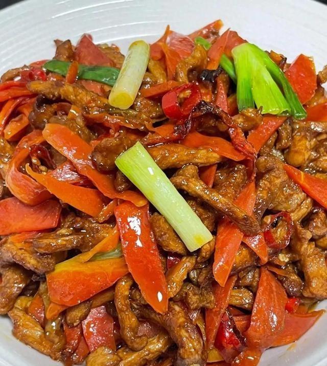 你的账号我不看了 你跟谁好我也不在乎了 记得用幸福打我的脸 让我知道自己几斤几两