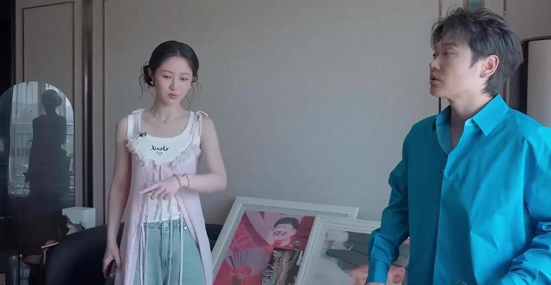 孟鹤堂豪宅曝光，满墙钓竿藏求婚秘事，老婆怀孕这回实锤了