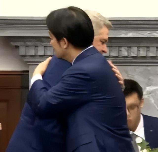 美就解放军环岛军演表态：两党已达成共识，若大陆攻台，美将出兵
最近美国在台湾问题