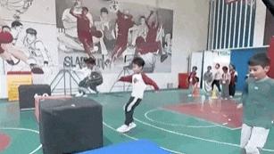 排队送钱的中产，盆满钵满的幼儿园