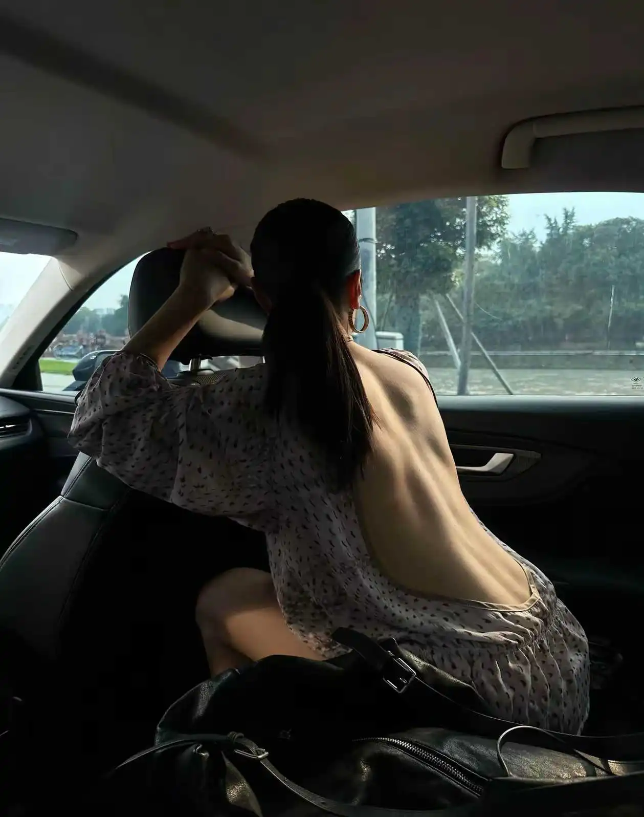 这就叫虎背熊腰了吧！！！