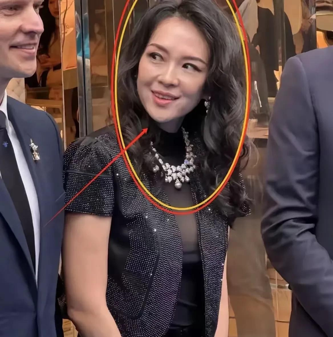 章子怡汪峰婚姻难题











天哪！章子怡和汪峰的婚姻难道走到尽头了