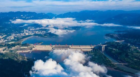 三峡大坝已经运行了21年，当初投入的2500多亿元，如今回本了吗？
1992年春