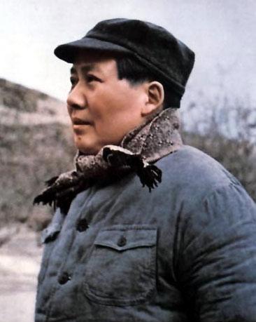 [太阳]1927年，毛泽东被捕后，在押送的路上，路过一片茂密的树林时，他突然做出
