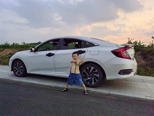 到底要不要换电车
我是一个非常普通的家庭，平时喜欢看车，18年买的人身第一辆车，