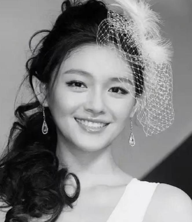 大s如果不跟汪小菲离婚，或许还不会这么早去世，之前没离婚前就出现过几次命悬一线，