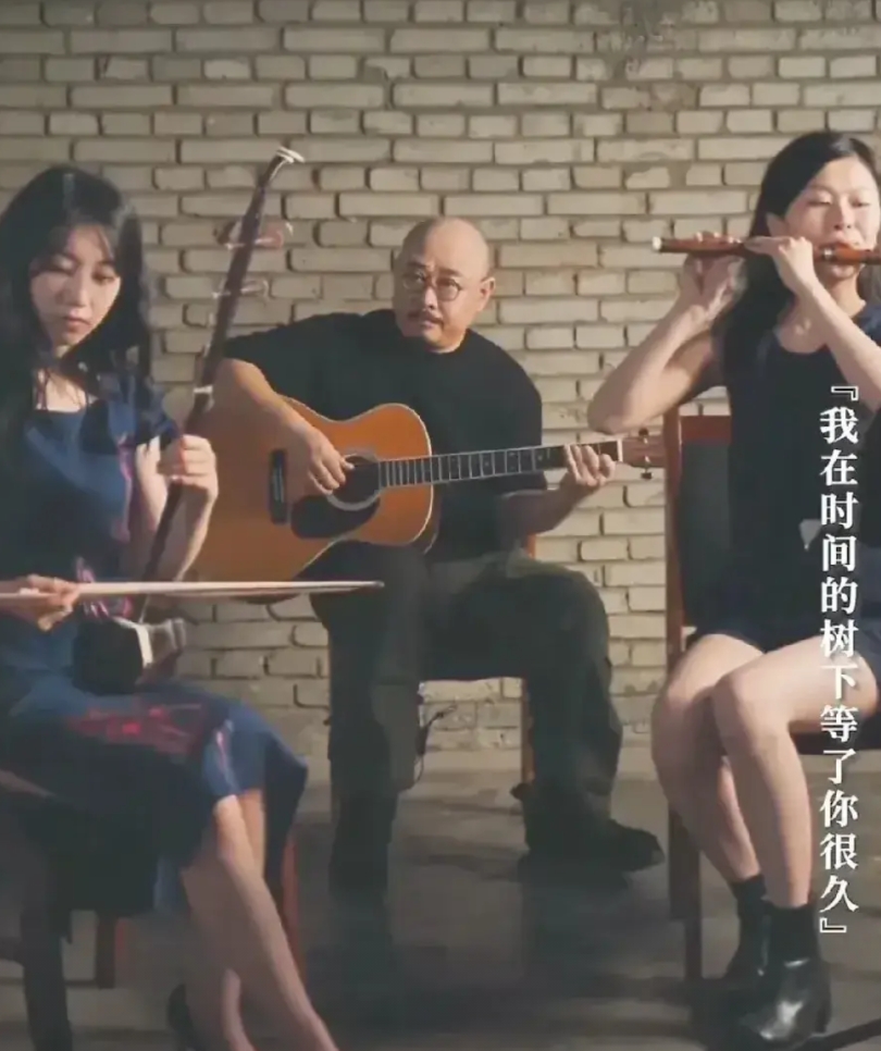 预测刀郎杭州演唱会，第一首歌一定会是《花妖》，当然还有邹澜的二胡。
刀郎杭州演唱