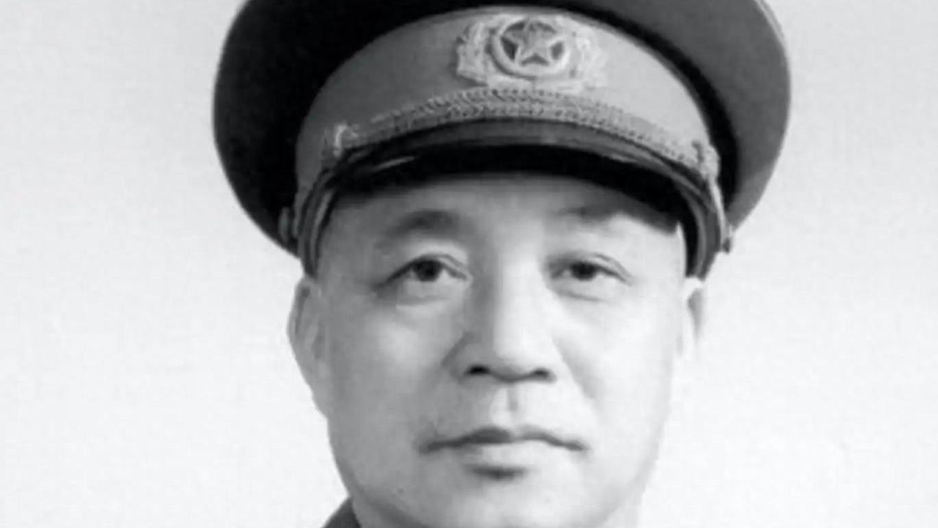1955年授衔他没参加，毛主席批示：此人骄傲自满，一年后补授上将