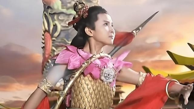 如果西方宙斯来到东方天庭，与孙悟空哪吒交手，胜负几何？
