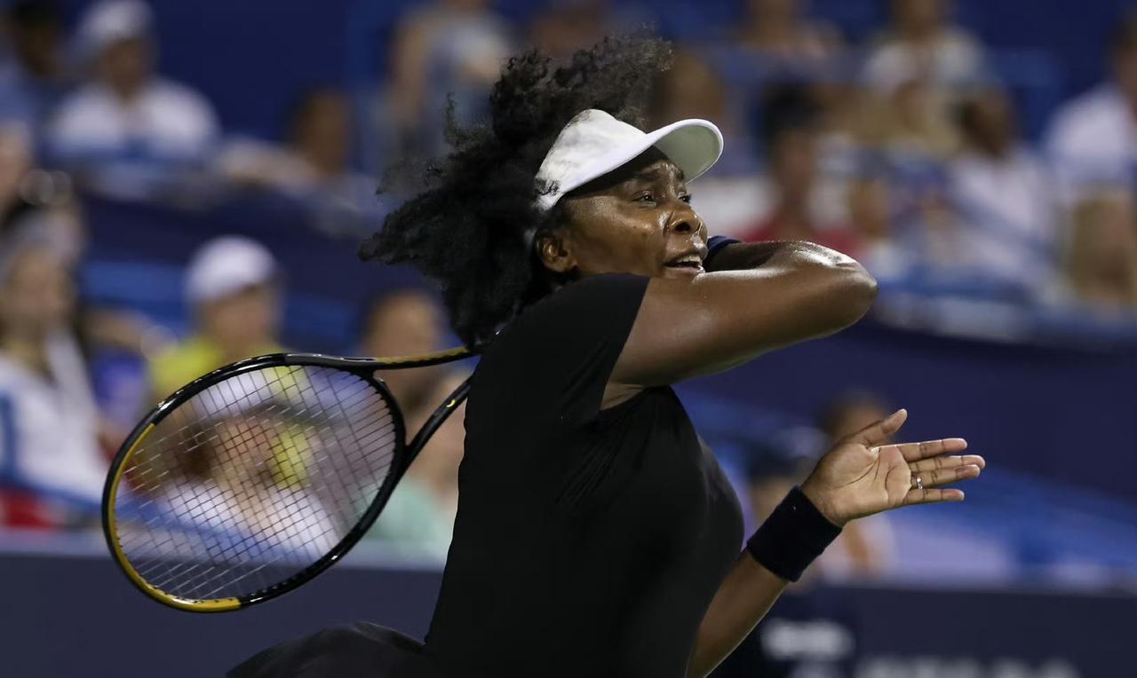 接下来，弗莱彻将和3号种子莱巴金娜隔网相对。