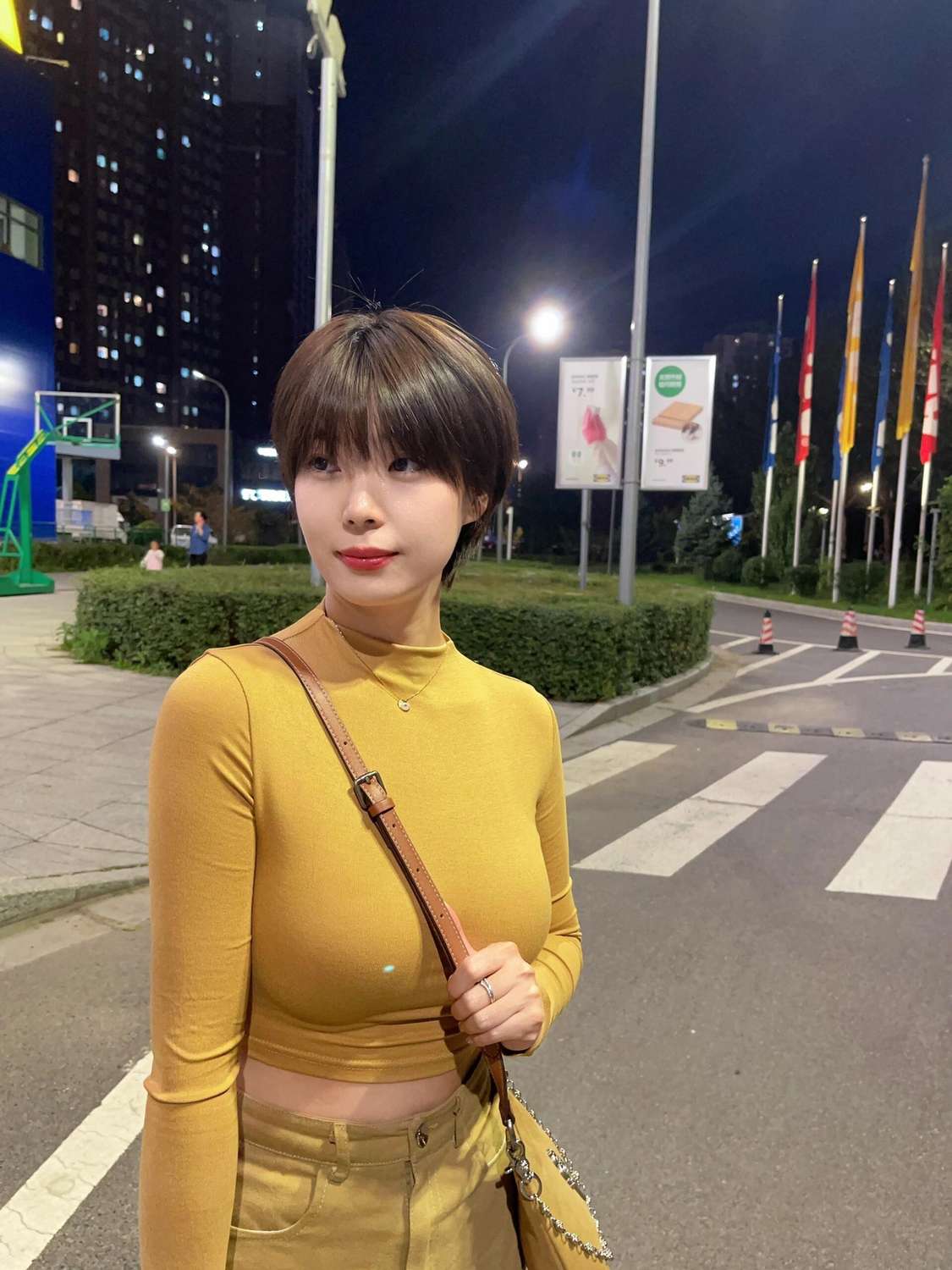 偶遇小本子女孩，怎么做才算爱国？