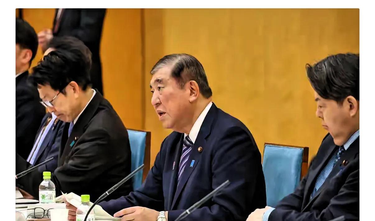 日本首相又是大手一挥，买买买！
这次可不是买买买日本货，而是要购买美国的天然气和