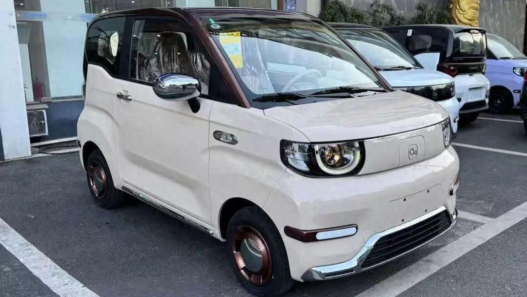 新款奇瑞QQ冰淇淋到店，外观和内饰调整，增“竞速版”，标配快充