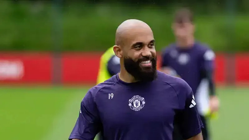 降维打击！曼联边锋闪耀非洲杯，三场MVP却难解红魔“多事之秋