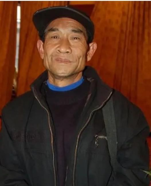 2001年冬天，山东农民孟昭良骑着三轮车在外面拉活时，看到一个浑身是血的女子，心