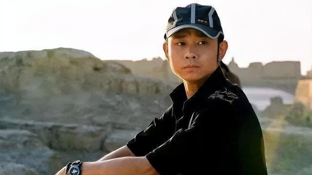 如果你回到2004，你会发现这年的歌坛已经被刀郎霸榜