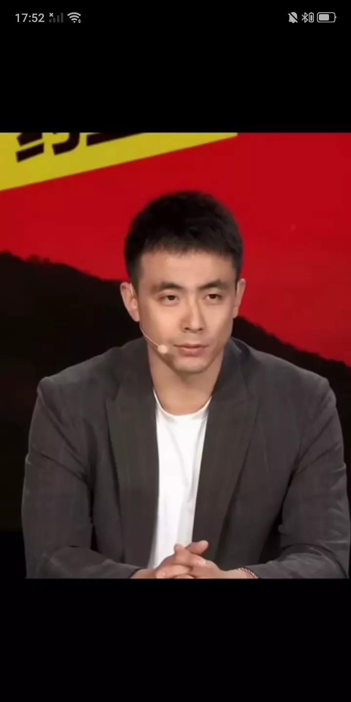 近日辽篮核心赵继伟在接受媒体采访时，被问道如果在联赛中给小将王俊杰找一上下线，会