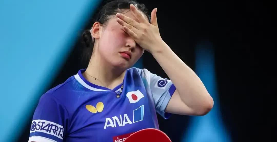 张本美和又哭了
这次不是输给早田希娜
不过2：3还是相同的比分输球
只不过