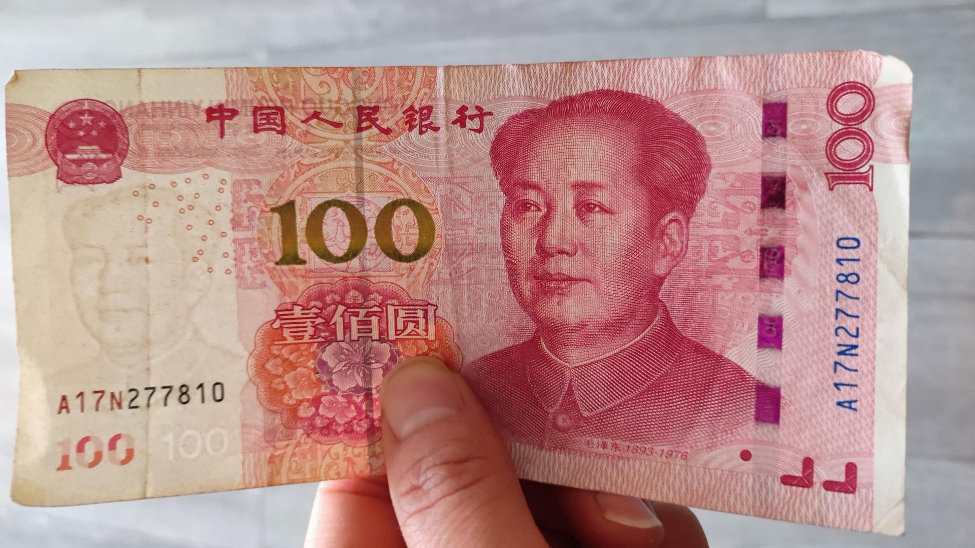 中年失业负债，我带娃在武汉摆地摊之23：兼职挣了100元！