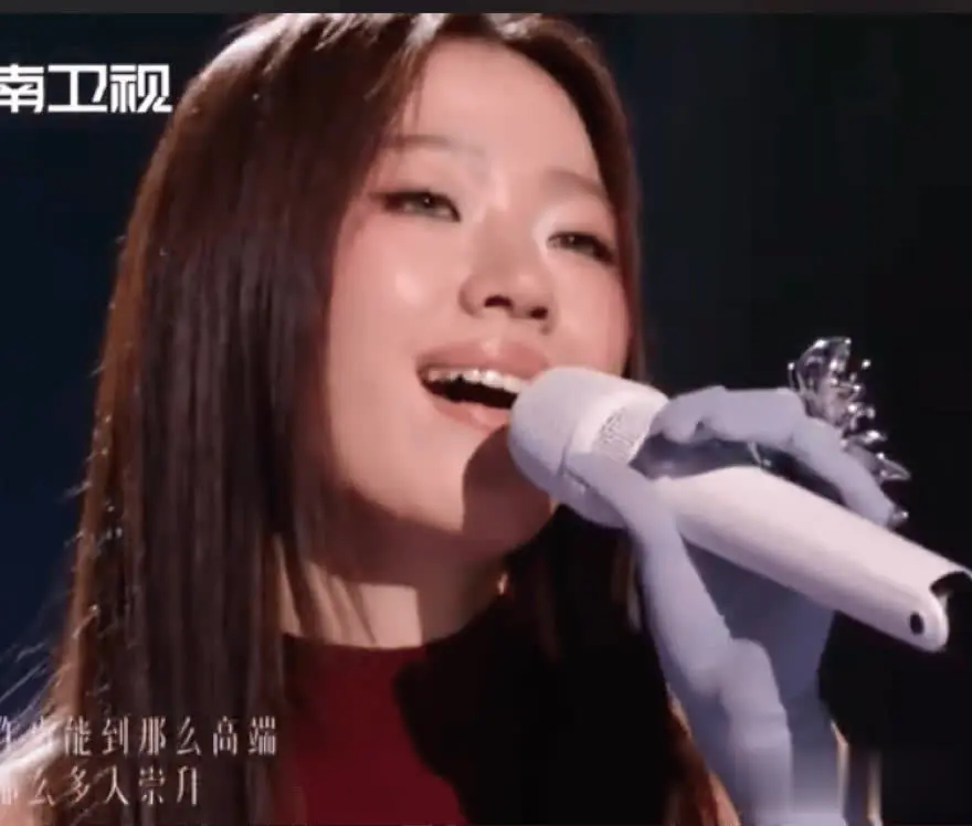 新生代天后单依纯和演员任素汐，谁在音乐领域的成就更高？