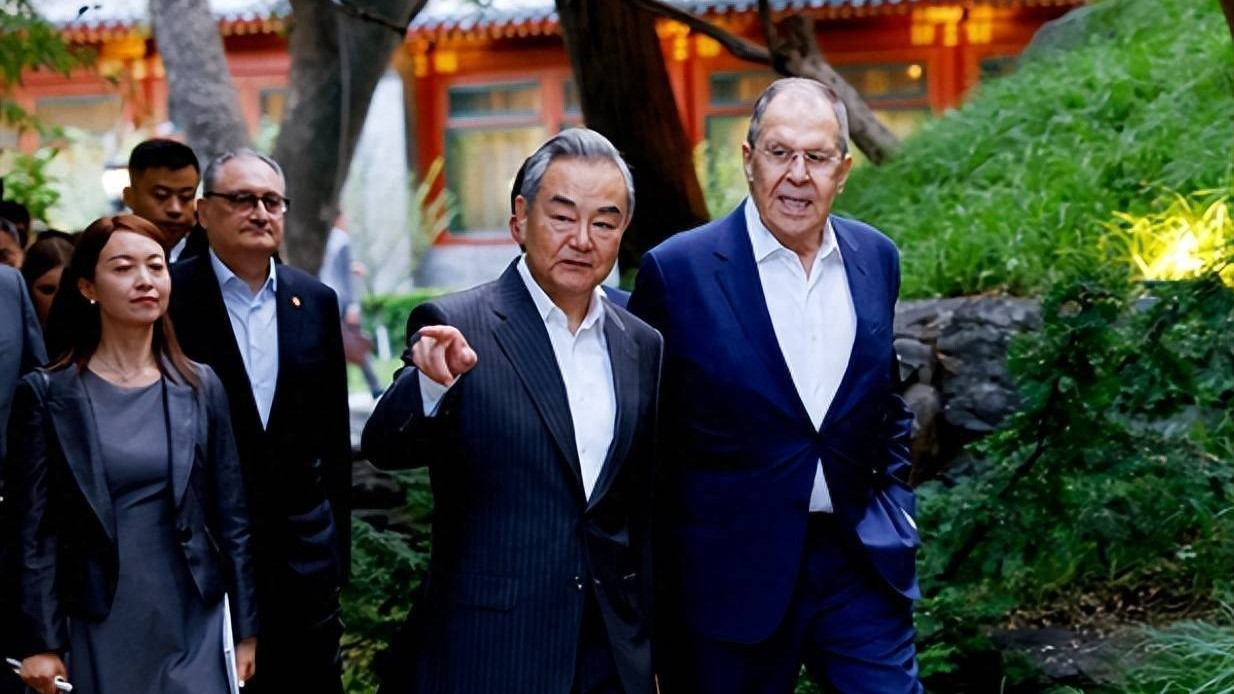 1200万炮弹抵俄，特朗普下禁令，不许中国做一件事，中方有言在先