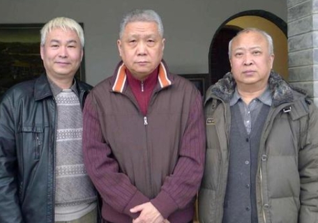 1990年，马未在北京开了一家“海马”歌舞厅，一年赔40多w，眼看就要亏得血本无