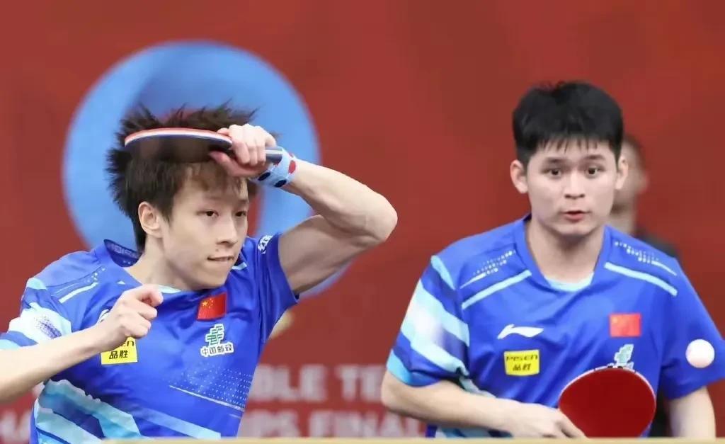 林高远很重视男双，采访里看到封训时，因为林诗栋身兼三项，没有那么多时间练男双，林