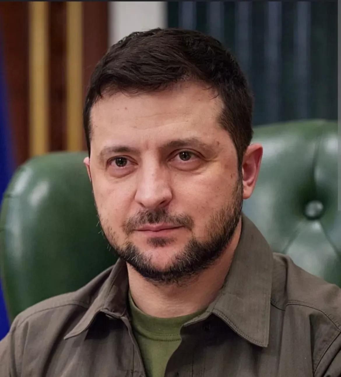 泽连斯基撕毁卖国协议



泽连斯基怒撕协议，这出戏看得真过瘾！美国想趁火打劫，