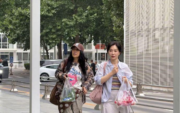 《花儿与少年7》众嘉宾集结出发！！
本季大家将在25天内探访瑞士、挪威、丹麦、芬