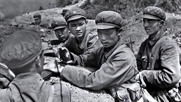 1984年一战士弹尽粮绝，被数十名越军包围，掏刺刀时天上掉下大物